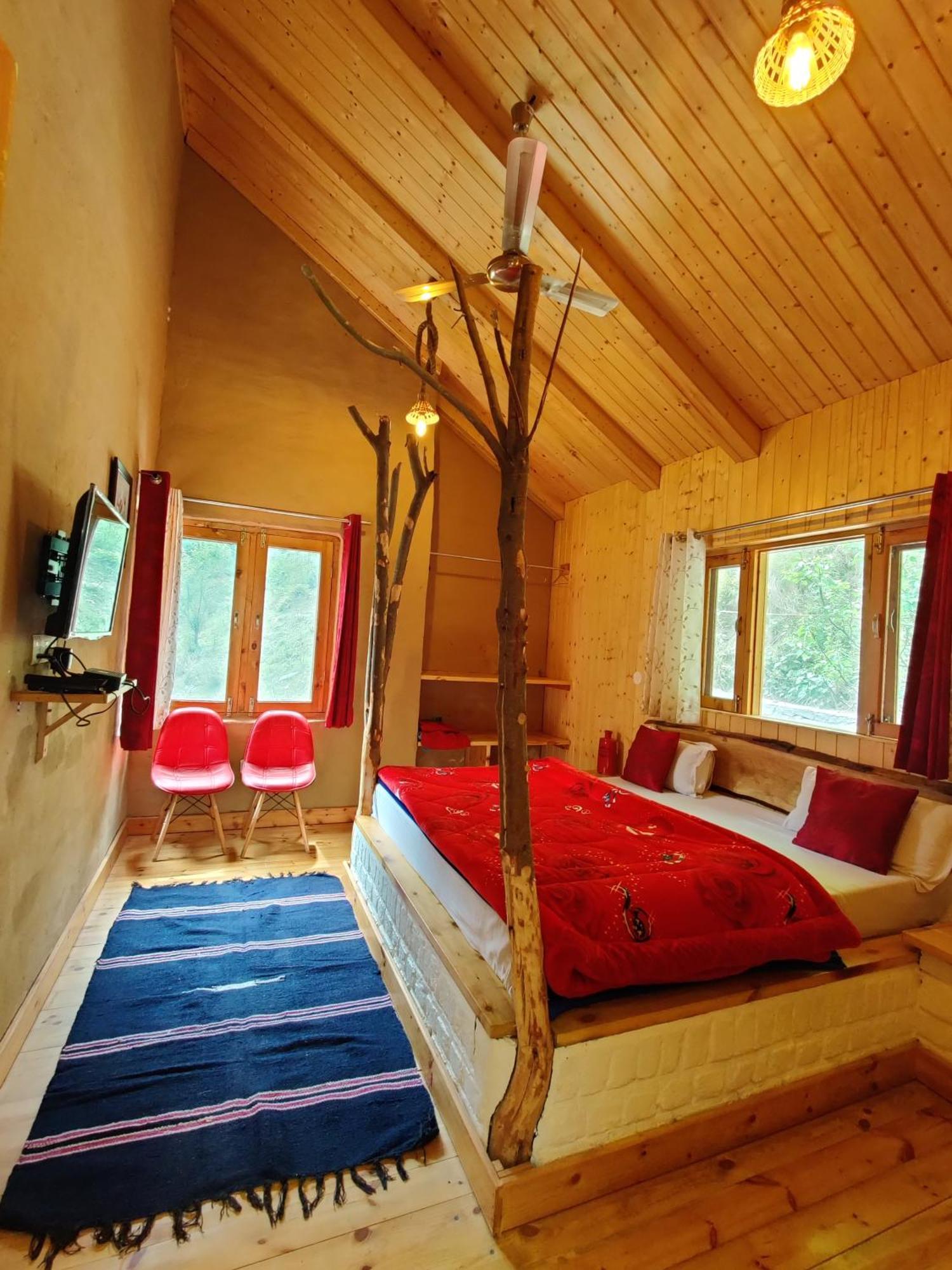Offbeat Abodes - Tirthan Valley Banjār Eksteriør bilde